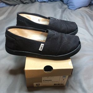 Toms